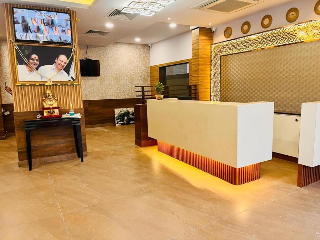Hotel Dr Rajkumar International Bangalore Exterior foto