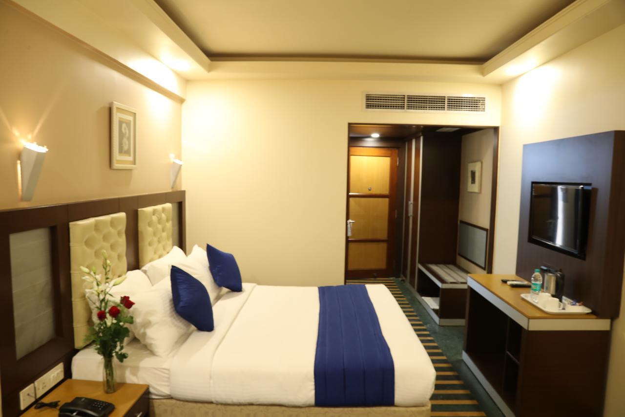 Hotel Dr Rajkumar International Bangalore Exterior foto